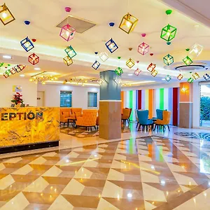 4* Hotel Crystal Club World Of Colours